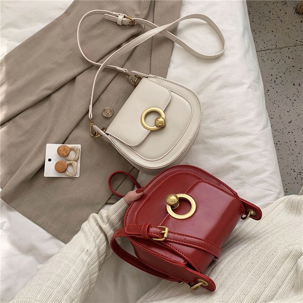 pu leather saddle bags for women 2020 fashion shoulder messenger bag lady solid color solid handbags
pu leather saddle bags for women 2020 fashion shoulder messenger bag lady solid color solid handbags