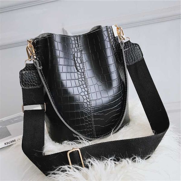 burminsa crocodile bucket wide stap shoulder bags for women femal vintage large capacity purses crossbody bags 2020
burminsa crocodile bucket wide stap shoulder bags for women femal vintage large capacity purses crossbody bags 2020