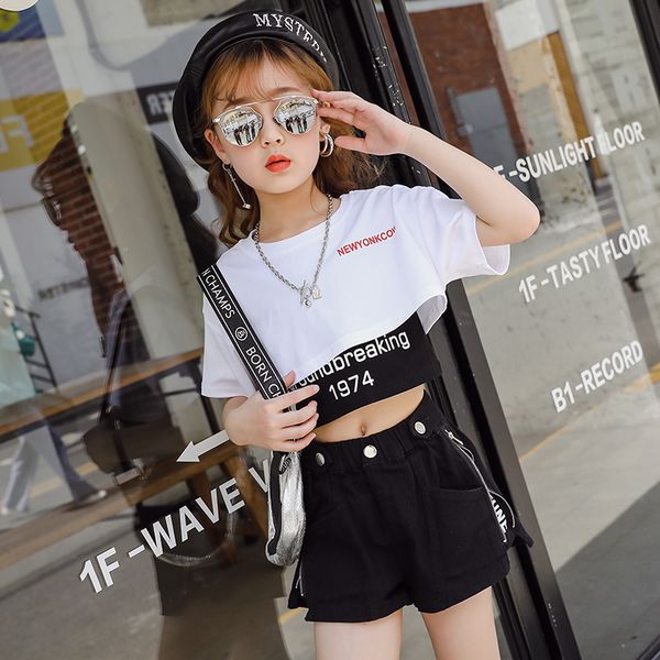 summer fashionable girls' clothes three-piece sets sweatshirt short t-shirt skinny vest shorts letters printed 3-13y girls suits, White
summer fashionable girls' clothes three-piece sets sweatshirt short t-shirt skinny vest shorts letters printed 3-13y girls suits, White