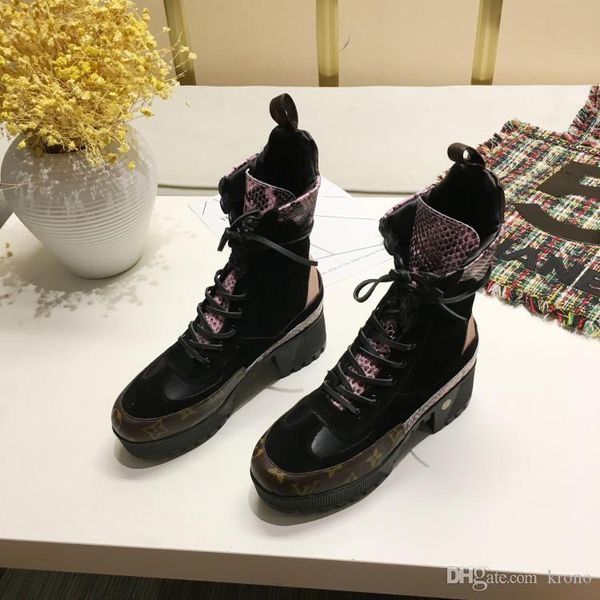 fashion printed stripes thick sole short boots womens thick sole martin boots genuine leather lace up short boots size 35-42 088, Black
fashion printed stripes thick sole short boots womens thick sole martin boots genuine leather lace up short boots size 35-42 088, Black
