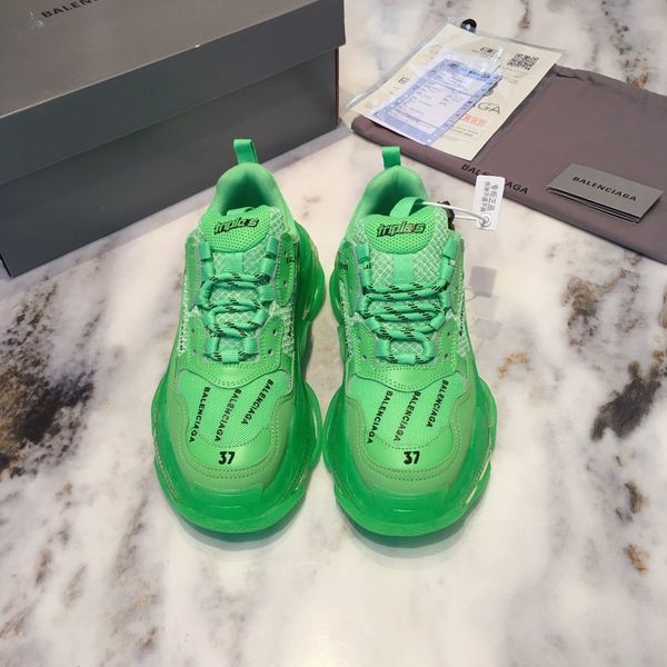 2020vc designer designs new leisure and entertainment hiking shoes, outdoor jungle adventure shoes, original packaging and box delivery, Black
2020vc designer designs new leisure and entertainment hiking shoes, outdoor jungle adventure shoes, original packaging and box delivery, Black