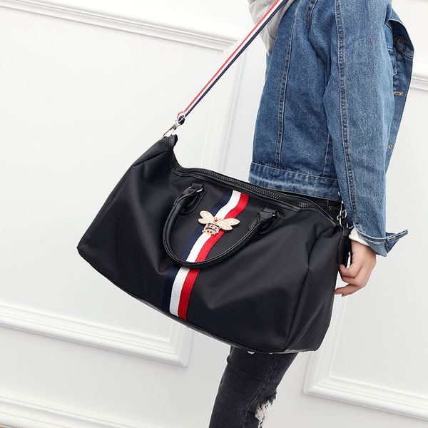 женщины дизайнерские сумки путешествия сумки кошельки crossbody сумки на ремне из натуральной кожи для печати письмо 2020 новый стиль высоко
женщины дизайнерские сумки путешествия сумки кошельки crossbody сумки на ремне из натуральной кожи для печати письмо 2020 новый стиль высоко