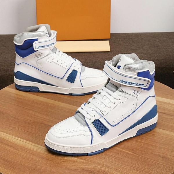 new arrival trainer sneaker mid -men 's shoes breathable shoes luxury lace -up casual vintage men shoes outdoor walking fashion fo, Black
new arrival trainer sneaker mid -men 's shoes breathable shoes luxury lace -up casual vintage men shoes outdoor walking fashion fo, Black