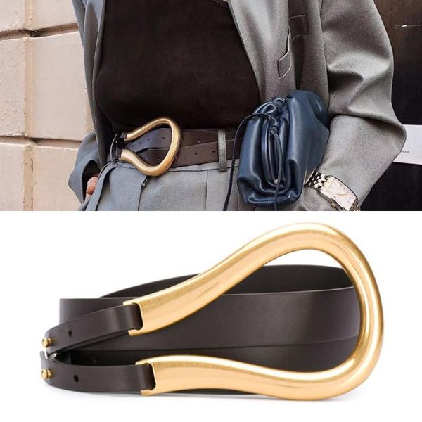 luxury leather belts for women irregular tuba horse's hoof shape metal buckle fashion double waist belt accessories, Black;brown
luxury leather belts for women irregular tuba horse's hoof shape metal buckle fashion double waist belt accessories, Black;brown