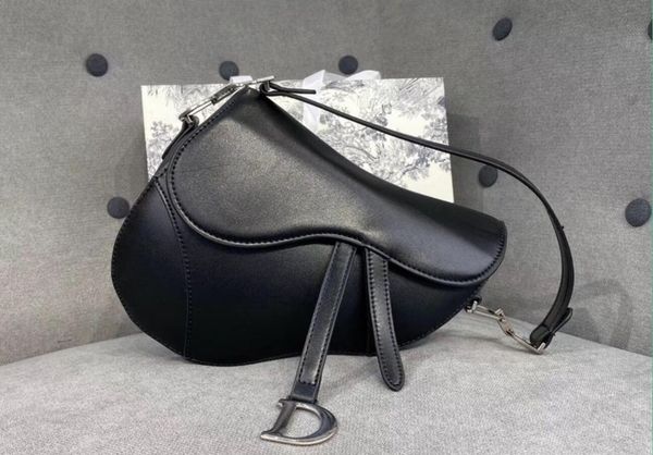 crossbody мешок мужчин и женщины сумки кошелек одно плечо кожаного многоцветные портативная самый элегантная серия вышивки чувствует себя пр
crossbody мешок мужчин и женщины сумки кошелек одно плечо кожаного многоцветные портативная самый элегантная серия вышивки чувствует себя пр