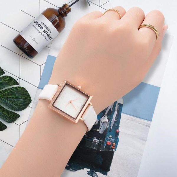 2020 square shape bracelet women watch contracted leather crystal wristwatches women dress ladies quartz clock, Slivery;brown
2020 square shape bracelet women watch contracted leather crystal wristwatches women dress ladies quartz clock, Slivery;brown