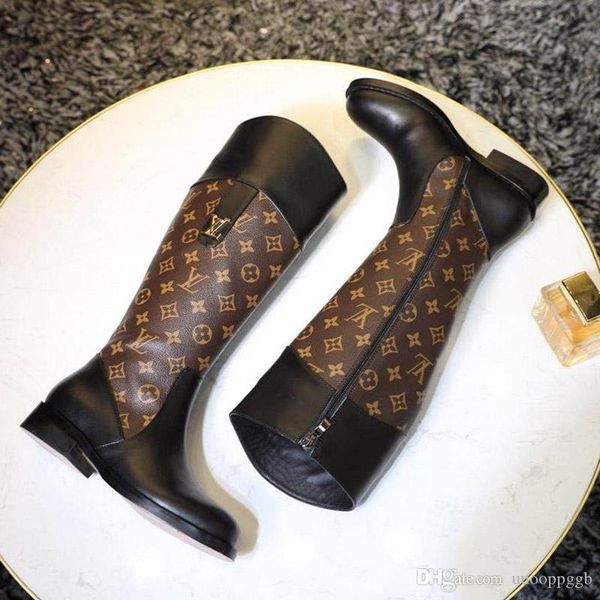 2020t new ladies casual fashion short boots luxury ladies travel party shoes, leather material fast delivery original box packaging, Black
2020t new ladies casual fashion short boots luxury ladies travel party shoes, leather material fast delivery original box packaging, Black