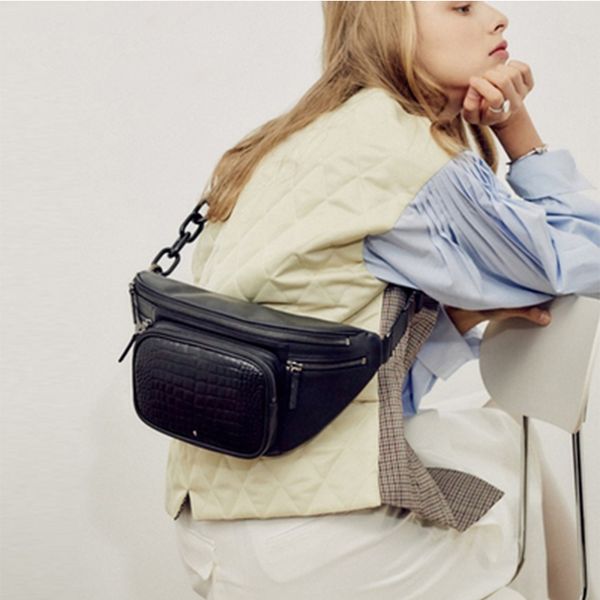 2020 fashion acrylic chain crocodile stitching belt bag chest bag women's shoulder messenger bags designer clutch purse 2020
2020 fashion acrylic chain crocodile stitching belt bag chest bag women's shoulder messenger bags designer clutch purse 2020