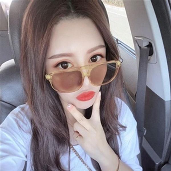 classic vintage sunglasses women 2020 oversized round frame designer female glasses big shades, White;black
classic vintage sunglasses women 2020 oversized round frame designer female glasses big shades, White;black