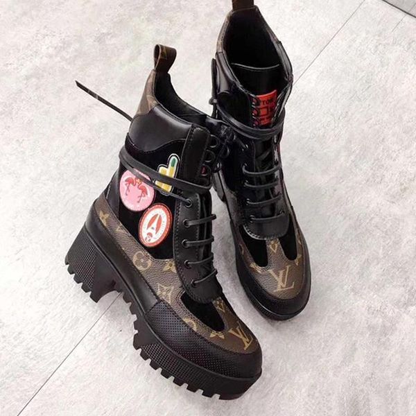 laureate platform desert boot women shoes outdoor walking comfortable style leather shoes lace -up plus size casual women boots, Black
laureate platform desert boot women shoes outdoor walking comfortable style leather shoes lace -up plus size casual women boots, Black