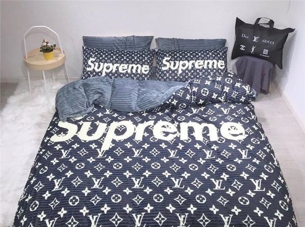 tow specifications luxury bedding sets 4pcs corduroy fleece fabric warm soft home bedding letter digital printing beddingsuit pillowcase
tow specifications luxury bedding sets 4pcs corduroy fleece fabric warm soft home bedding letter digital printing beddingsuit pillowcase