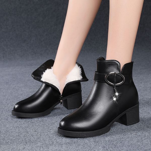 black fur women ankle boots thick-heeled winter rome style ladies low heels boots basic round toe women
black fur women ankle boots thick-heeled winter rome style ladies low heels boots basic round toe women