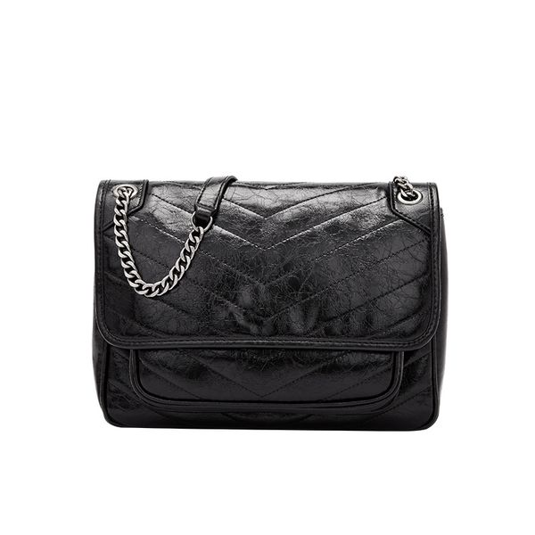 the new korean version of vintage oil wax cowhide one-shoulder bag double-chain women's bag postman bag delivery
the new korean version of vintage oil wax cowhide one-shoulder bag double-chain women's bag postman bag delivery