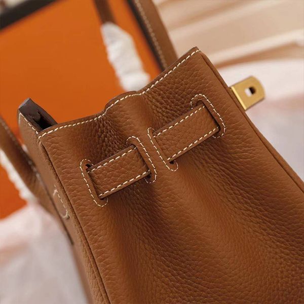 fashionable lady handbag high-end custom quality handbag classic business leisure fashion bag metal jewelry with long shoulder straps0769
fashionable lady handbag high-end custom quality handbag classic business leisure fashion bag metal jewelry with long shoulder straps0769