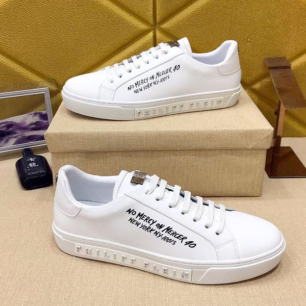 low mens shoes vintage comfortable sneakers black and white autumn and winter outdoor walking lace -up shoes fast delivery drop ship
low mens shoes vintage comfortable sneakers black and white autumn and winter outdoor walking lace -up shoes fast delivery drop ship