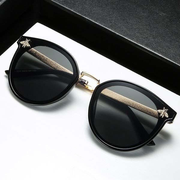 oversized sun glasses oculos retro male iron uv400 2020 luxury bee fashion for women sunglasses men square brand design, White;black
oversized sun glasses oculos retro male iron uv400 2020 luxury bee fashion for women sunglasses men square brand design, White;black