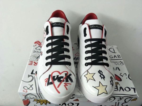 2020a high-end custom leather party casual shoes outdoor men and women sports shoes fashion doodle wild couple shoes, size: 35-45, Black
2020a high-end custom leather party casual shoes outdoor men and women sports shoes fashion doodle wild couple shoes, size: 35-45, Black