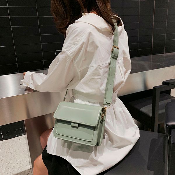 vintage leather crossbody сумки для женщин 2020 путешествие сумки мода простой плеча сумка женская cross body bag h20
vintage leather crossbody сумки для женщин 2020 путешествие сумки мода простой плеча сумка женская cross body bag h20