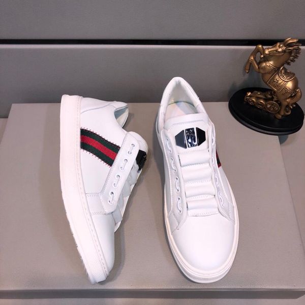 2019d new limited edition men's casual shoes, fashion wild sports shoes, comfortable low-shoes, original box packaging: 38-44, Black
2019d new limited edition men's casual shoes, fashion wild sports shoes, comfortable low-shoes, original box packaging: 38-44, Black