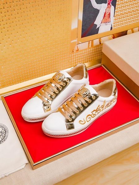 2020j high-end medusa leather printed low-lace-up casual shoes, fashionable and versatile personality sports shoes for men, size: 38-451, Black
2020j high-end medusa leather printed low-lace-up casual shoes, fashionable and versatile personality sports shoes for men, size: 38-451, Black