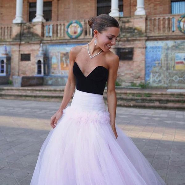 skirts 2021 vintage white floor length puffy tutu formal for pretty lady to wedding long beach skirt zipper style custom, Black
skirts 2021 vintage white floor length puffy tutu formal for pretty lady to wedding long beach skirt zipper style custom, Black