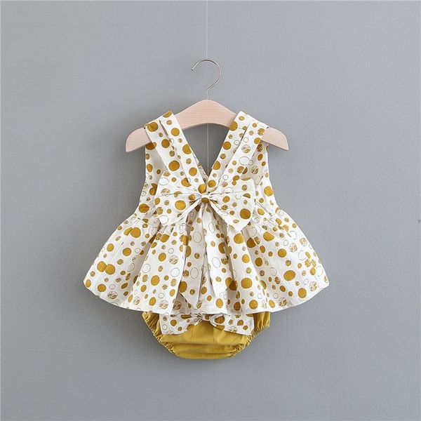 women's v-neck polka dot vest bow western style suit summer pp pants two-piece set butterfly trousers vest trousers a92076
women's v-neck polka dot vest bow western style suit summer pp pants two-piece set butterfly trousers vest trousers a92076