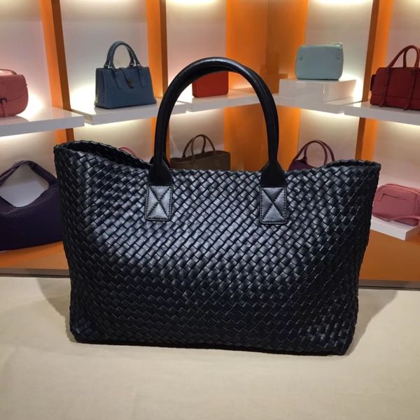 l erernal black friday 2020 woman handbag high-capacity vegetable basket internal and external dermis sheepskin woven bag fashion
l erernal black friday 2020 woman handbag high-capacity vegetable basket internal and external dermis sheepskin woven bag fashion