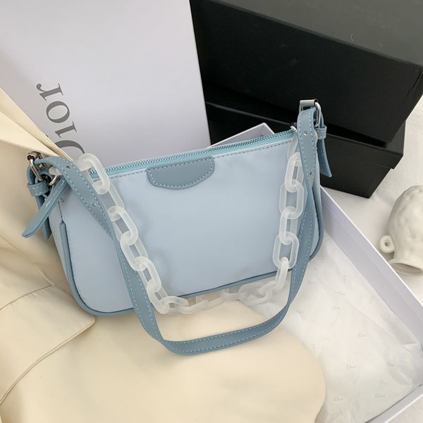 new french design fashion chain underarm bag handbag elegant waterproof nylon shoulder bag width 25cm height 14cm thickness 7cm
new french design fashion chain underarm bag handbag elegant waterproof nylon shoulder bag width 25cm height 14cm thickness 7cm
