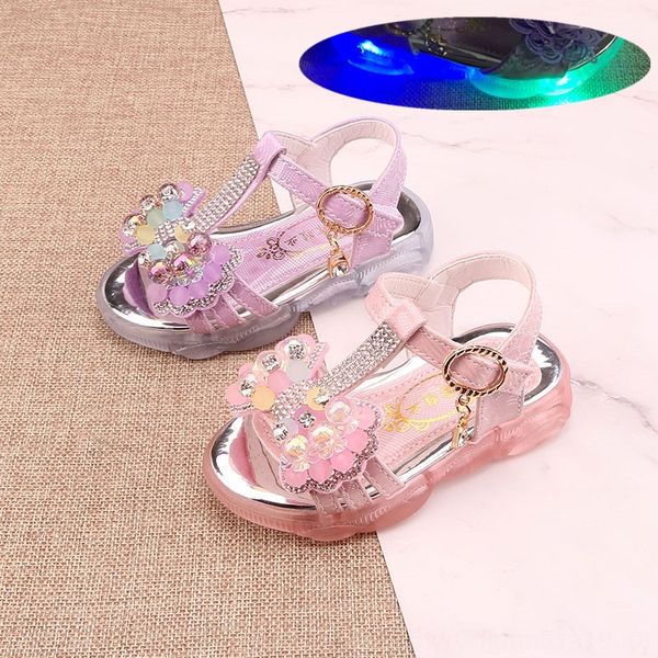 2020 new children's flashing fashion and butterfly sandals girls bowknot princess shoes comfortable girls fashion sandals, Black;red
2020 new children's flashing fashion and butterfly sandals girls bowknot princess shoes comfortable girls fashion sandals, Black;red