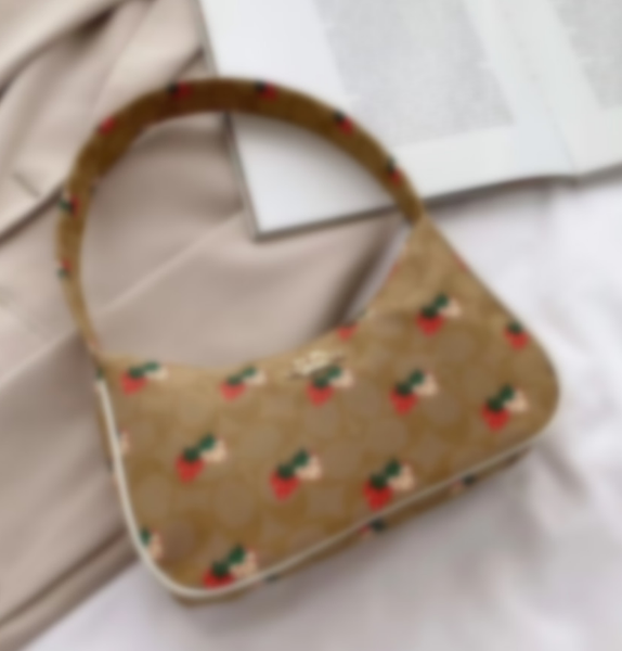 2020 brand fashion women man shoudler bag luxury designer handbag no with box zs 20062833y
2020 brand fashion women man shoudler bag luxury designer handbag no with box zs 20062833y
