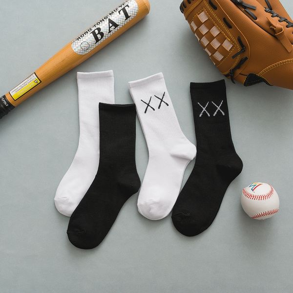 sports for men women cotton and socks2020 new fork cotton socks mid-length solid color black and white socks
sports for men women cotton and socks2020 new fork cotton socks mid-length solid color black and white socks