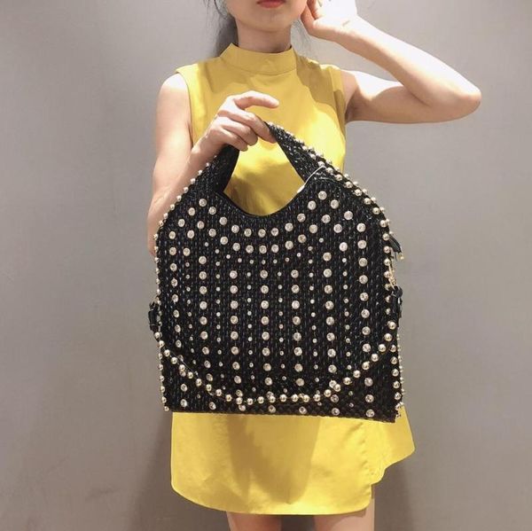 2020 luxury fashion diamonds women handbags female rhinestone shoulder bag large capacity drill portable rivet messenger bags
2020 luxury fashion diamonds women handbags female rhinestone shoulder bag large capacity drill portable rivet messenger bags