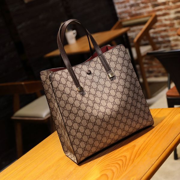 ins genuine leather big 2019 new season shoulder bag fashion shoulder messenger bag portable large capacity holder
ins genuine leather big 2019 new season shoulder bag fashion shoulder messenger bag portable large capacity holder