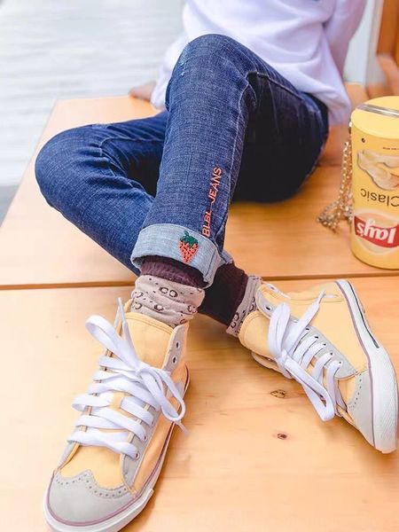 girls' jeans autumn 2020 new style western style jeans medium children's wear pants children's wear pants, Blue 
girls' jeans autumn 2020 new style western style jeans medium children's wear pants children's wear pants, Blue