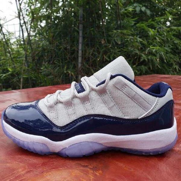 11 bred metallic silver space jam concord basketball shoes men women 11s cap and gown gym red 72-10 sneakers with box
11 bred metallic silver space jam concord basketball shoes men women 11s cap and gown gym red 72-10 sneakers with box