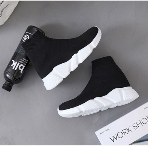 selling 2020 women men sock walking shoes black white red speed trainer sports sneakers boots casual shoe mens 36-45
selling 2020 women men sock walking shoes black white red speed trainer sports sneakers boots casual shoe mens 36-45