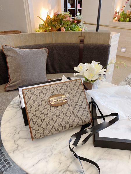 1955 horsebit clutch bag handbag wallet backpack main card holder duffle bag women handbags handbag horsebit card holder 2020 new
1955 horsebit clutch bag handbag wallet backpack main card holder duffle bag women handbags handbag horsebit card holder 2020 new