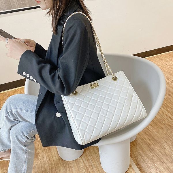 women brand totes crossbody bags for women large capacity handbag fashion shoulder messenger bag ladies cross body bag
women brand totes crossbody bags for women large capacity handbag fashion shoulder messenger bag ladies cross body bag