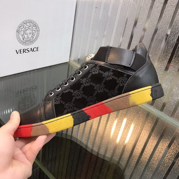 2020 l15 mens classic casual shoes leather lace-up fashion luxury designer shoes handsome mens sneakers original box, Black
2020 l15 mens classic casual shoes leather lace-up fashion luxury designer shoes handsome mens sneakers original box, Black