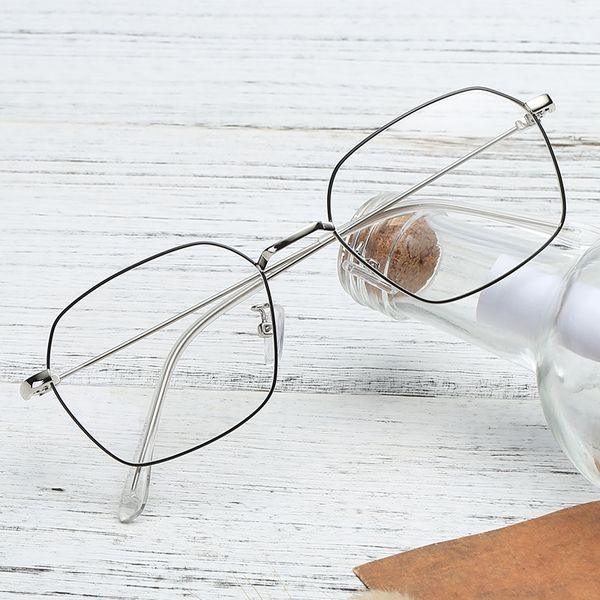 resin lens irregular polygon metal frame personalized plain 2019 new fashion small fresh glasses glasses, Silver
resin lens irregular polygon metal frame personalized plain 2019 new fashion small fresh glasses glasses, Silver