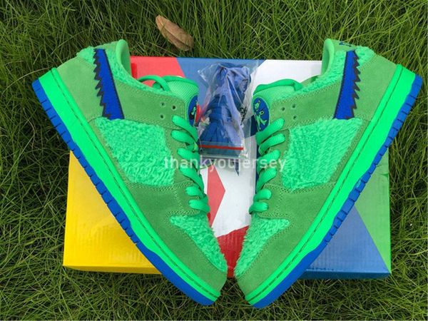 new sb three bear pack grateful dead x sb dunk low yellow bear dunks mens shoes blue fury deep royal skateboarding sneakers us12
new sb three bear pack grateful dead x sb dunk low yellow bear dunks mens shoes blue fury deep royal skateboarding sneakers us12