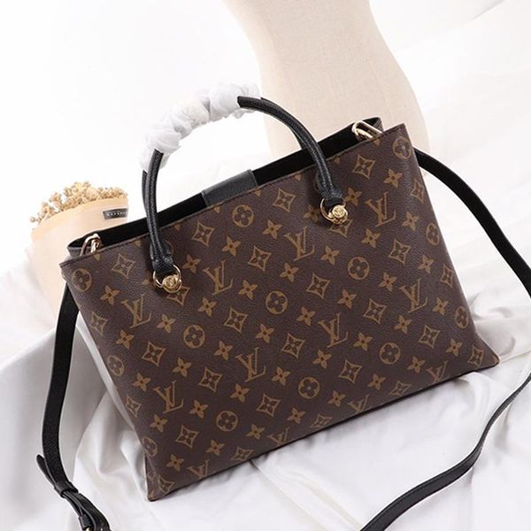 новые высокого качества женщин сумки большой емкости сумки конструктора роскошная леди сумка кожа женщины сумка плеча простой стиль trend по
новые высокого качества женщин сумки большой емкости сумки конструктора роскошная леди сумка кожа женщины сумка плеча простой стиль trend по