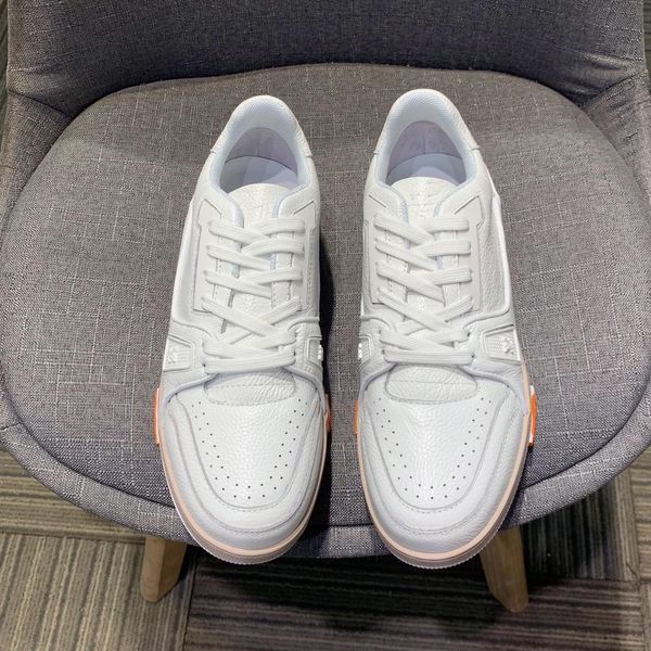 2020t high-end fashion men's color matching low-casual basketball shoes large size breathable running shoes outdoor sports shoes, Black
2020t high-end fashion men's color matching low-casual basketball shoes large size breathable running shoes outdoor sports shoes, Black