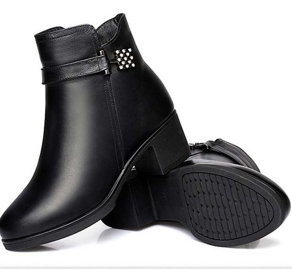 fashion leather star women shoes woman leather short autumn winter ankle designer fashion brand women boots p180, Black
fashion leather star women shoes woman leather short autumn winter ankle designer fashion brand women boots p180, Black