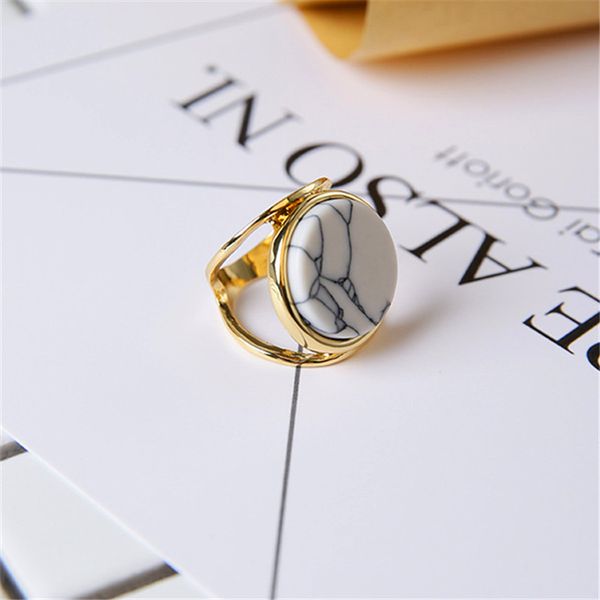 2020 elegant lady ring exaggerated personality trend ms white stone ring women's round party jewelry gift, Golden;silver
2020 elegant lady ring exaggerated personality trend ms white stone ring women's round party jewelry gift, Golden;silver