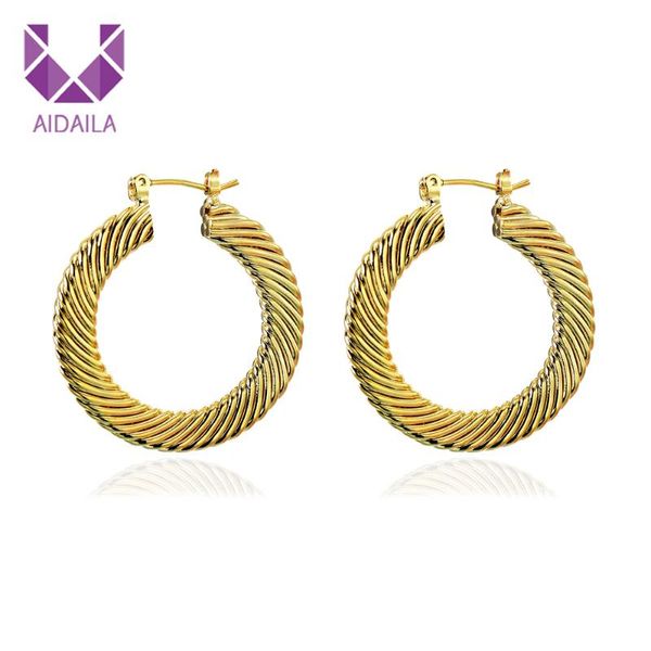 women hoop earrings round hoop earrings twisted gold color for women party wholesale new fashion, Golden
women hoop earrings round hoop earrings twisted gold color for women party wholesale new fashion, Golden
