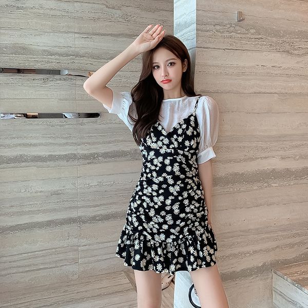 2020 summer new suspender pleated skirt pleated skirtjumpsuit women's daisy floral suspender skirt two-piece set, Black;gray
2020 summer new suspender pleated skirt pleated skirtjumpsuit women's daisy floral suspender skirt two-piece set, Black;gray