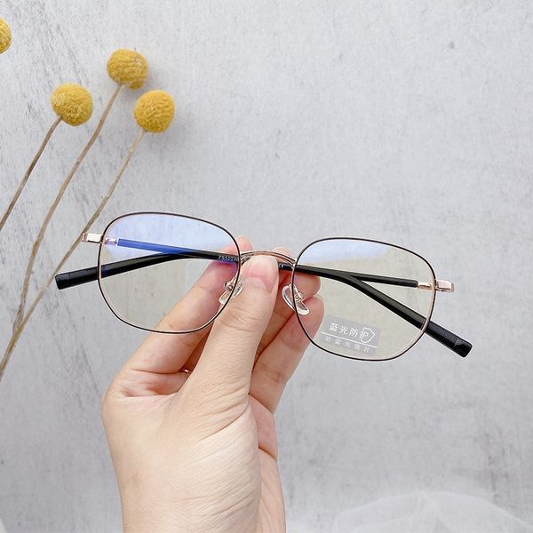 52030 small frame metal frame plain for men and women myopia anti myopia glasses glasses blue light, Silver
52030 small frame metal frame plain for men and women myopia anti myopia glasses glasses blue light, Silver