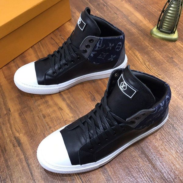 new17 fashion high men's shoes casual breathable sports personality men's shoes business comfortable travel running shoes zapatos, Black
new17 fashion high men's shoes casual breathable sports personality men's shoes business comfortable travel running shoes zapatos, Black