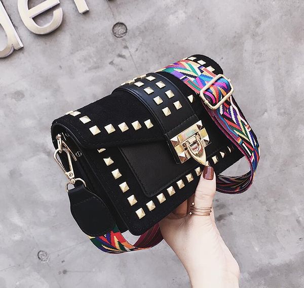 aimiyoung rivet crossbody bags for women messenger bags small shoulder fashion women leather handbags bolsa feminina
aimiyoung rivet crossbody bags for women messenger bags small shoulder fashion women leather handbags bolsa feminina